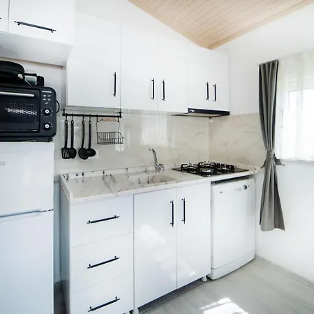 Vilă Fabulous Detached House With Garden In Fethiye